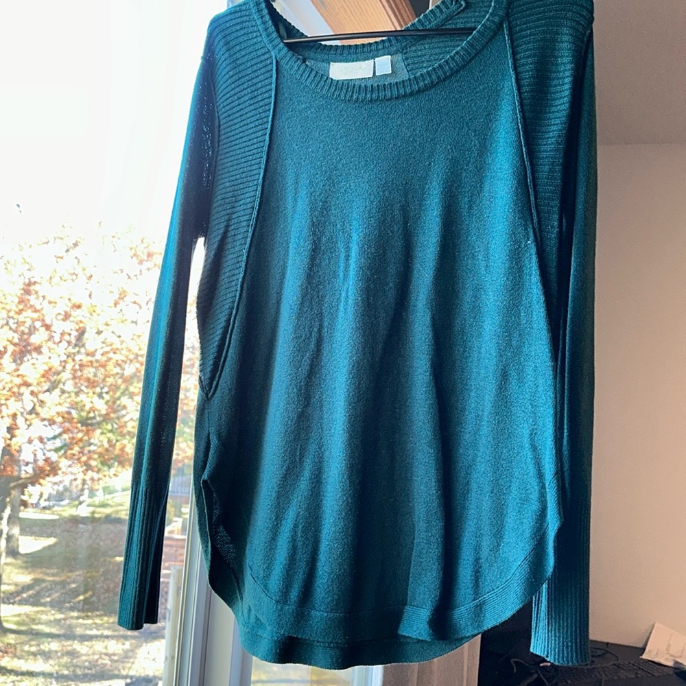 EUC green thin sweater